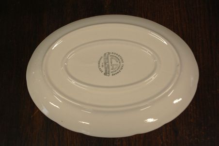 (n-3285) C.P. Ironstone Tableware vaagen