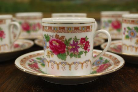 (n-545) Lillelised espressotassid-taldrikud, 6tk