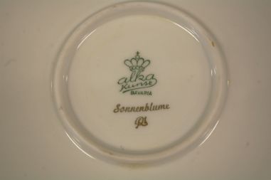 (n-2836) Bavaria Alka Kunst vaagen "Päevalilled"