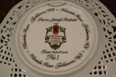 (n-7952/1) Schumann Arzberg Tradition, Pierre-Joseph Redote, kollektsioontaldrik Roos NR1