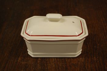 (n-7955) R Porcelaine, võitoos/ pasteedinõu nr. 85-4/0