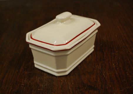 (n-7955) R Porcelaine, võitoos/ pasteedinõu nr. 85-4/0