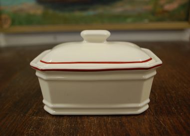 (n-7955) R Porcelaine, võitoos/ pasteedinõu nr. 85-4/0