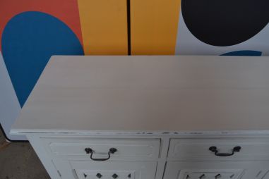 (n-7970) Valge pikem kummut servant