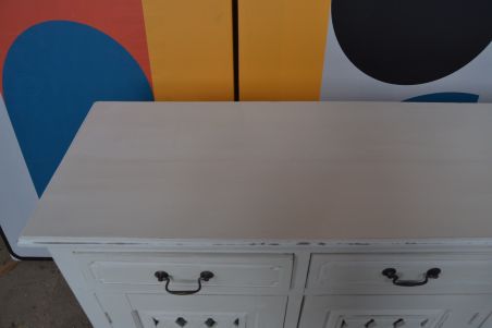 (n-7970) Valge pikem kummut servant