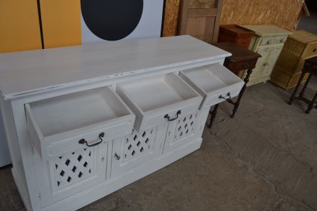 (n-7970) Valge pikem kummut servant