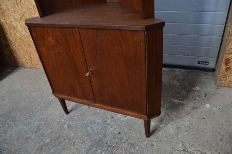 (n-7971) Retro nurgapuhvet Taanist
