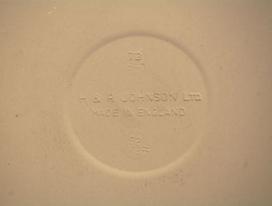 (n-7973/2) H & R Johnson Ldt, taimedega kuumaalus/ lõikelaud