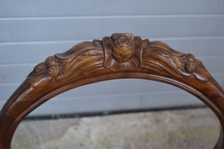 (n-7982) Vedrupõhjaga tool, lillemuster