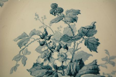 (n-7988/2) Villeroy & Boch, Brombeere, suur vaalne vaagen "Murakas"
