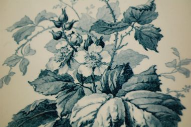 (n-7988/2) Villeroy & Boch, Brombeere, suur vaalne vaagen "Murakas"