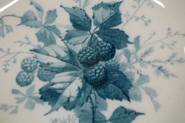 (n-7988/3) Villeroy & Boch, Brombeere, supi-pastataldrikud "Murakas", 4tk