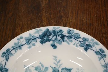 (n-7988/3) Villeroy & Boch, Brombeere, supi-pastataldrikud "Murakas", 4tk