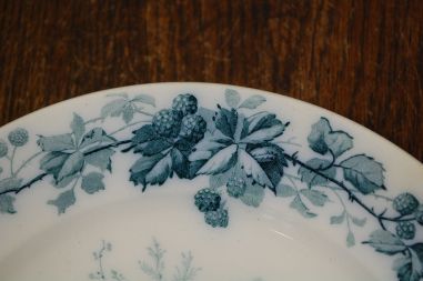 (n-7988/4) Villeroy & Boch, Brombeere, praetaldrikud "Murakas", 4tk