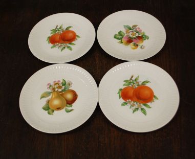 (n-7997) Bavaria, Selb LHS Hutschenreuther , puuviljadega taldrikud, 4tk