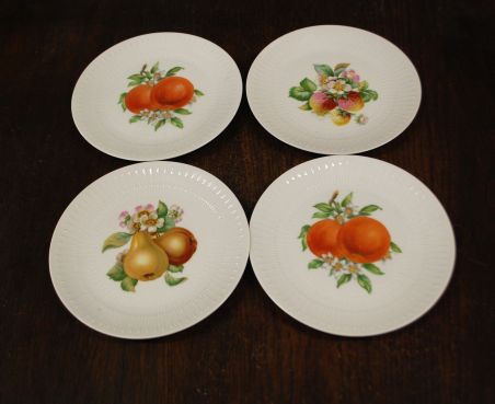 (n-7997) Bavaria, Selb LHS Hutschenreuther , puuviljadega taldrikud, 4tk