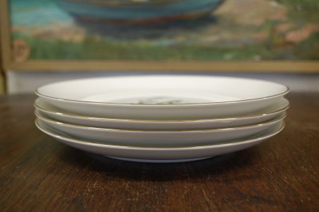 (n-8015/2) Selb Bavaria Krautheim, Liljekonval piibelehtedega salatitaldrikud, 4tk