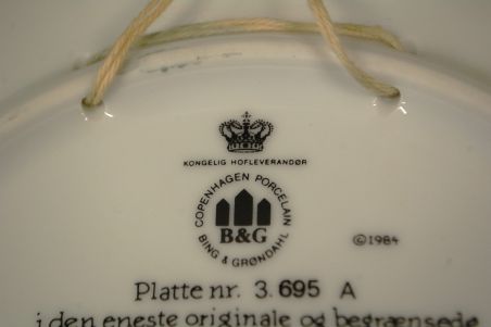 (n-8042/1) Bing & Grondahl, Kurt Ard, kollektsioontaldrik nr 3 695A