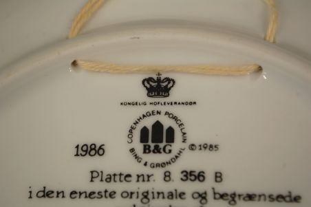 (n-8042/2) Bing & Grondahl, Kurt Ard, kollektsioontaldrik nr 8 356B