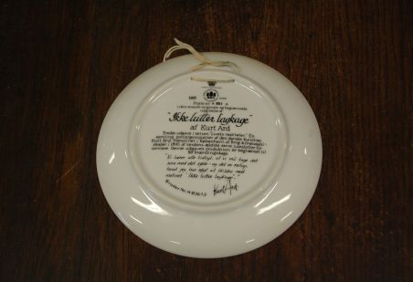 (n-8042/3) Bing & Grondahl, Kurt Ard, kollektsioontaldrik nr 4 951A