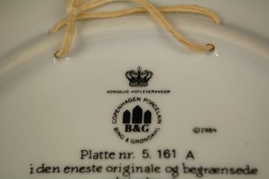 (n-8042/5) Bing & Grondahl, Kurt Ard, kollektsioontaldrik nr 5 161 A