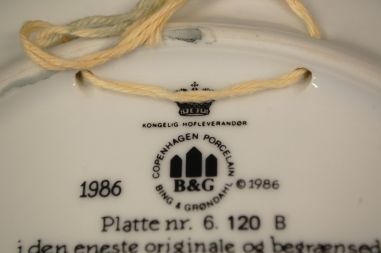 (n-8042/6) Bing & Grondahl, Kurt Ard, kollektsioontaldrik nr  6 120 B