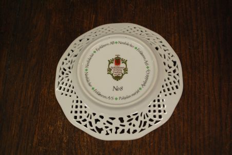 (n-8056/1) Bavaria Schumann Arzberg Tradition, kollektsioontaldrik "Kibuvits", nr8