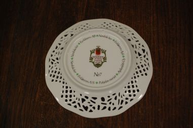 (n-8056/2) Bavaria Schumann Arzberg Tradition, kollektsioontaldrik "Maasikas", nr7