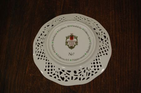 (n-8056/2) Bavaria Schumann Arzberg Tradition, kollektsioontaldrik "Maasikas", nr7