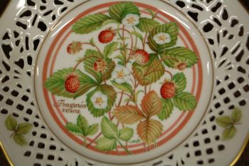 (n-8056/5) Bavaria Schumann Arzberg Tradition, kollektsioontaldrik "Metsmaasikas", nr2 2