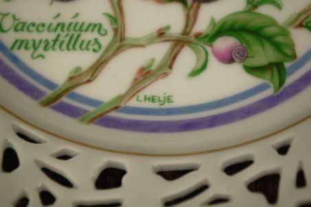 (n-8056/6) Bavaria Schumann Arzberg Tradition, kollektsioontaldrik "Metsmustikas", nr1