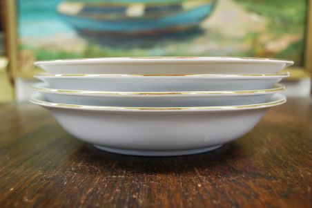 (L-838/2) Bavaria Winterling Marktleuthen, viinamarjaokstega supi-pastataldrikud, 4tk