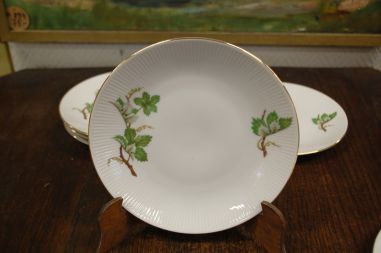 (L-838/3) Bavaria Winterling Marktleuthen, viinamarjaokstega salatitaldrikud, 6tk