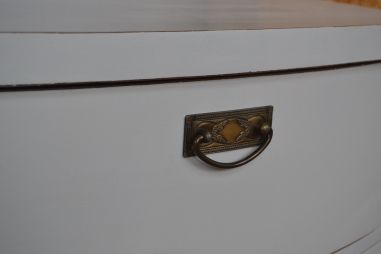 (n-8076) Valge kummut, 2 sahtlit