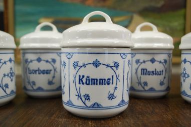 (n-3441) Jäger Eisenberg Original Blau Saks, õlelillemustriga maitseainetoosid, 5tk