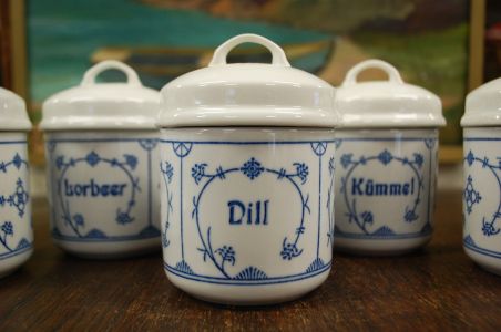 (n-3441) Jäger Eisenberg Original Blau Saks, õlelillemustriga maitseainetoosid, 5tk