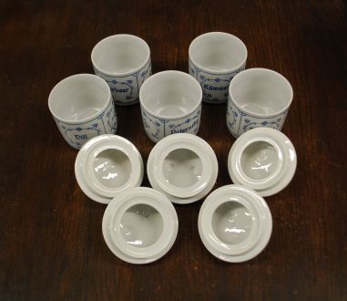 (n-3441) Jäger Eisenberg Original Blau Saks, õlelillemustriga maitseainetoosid, 5tk