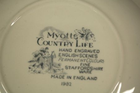 (n-4967/5) Myotts Country Life, hobustega punased supi-pastataldrikud, 4tk