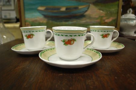(n-3458) CreaTable ,"Cornwall" puuviljadega kohvitassid-taldrikud, 3tk