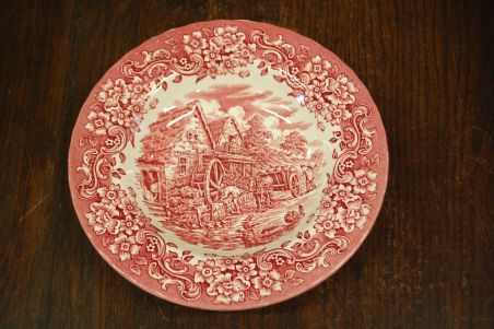 (n-3842) Royal Tudor Ware "17 Century England", supi-pastataldrikud, 3tk