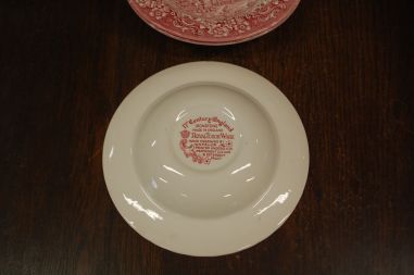 (n-3842) Royal Tudor Ware "17 Century England", supi-pastataldrikud, 3tk