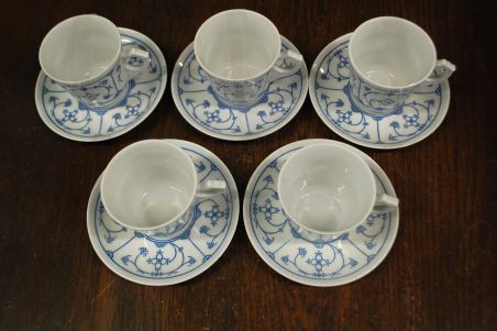 (n-4049/1) Jäger Eisenberg Original Blau Saks, õlelillemustriga kohvitassid-taldrikud, 5tk