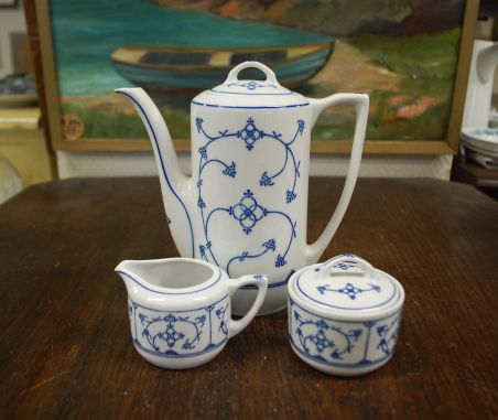 (n-4049/2) Jäger Eisenberg Original Blau Saks, õlelille mustriga kann, suhkrutoos ja koorekann
