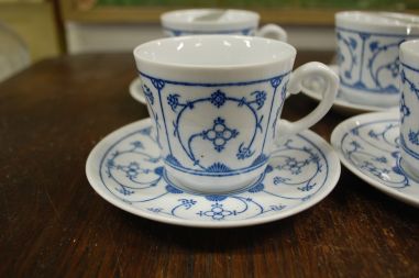 (n-4048) Kahla Original Blau Saks õlelillemustriga kohvitassid-taldrikud, 4tk