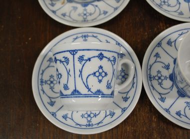(n-4048) Kahla Original Blau Saks õlelillemustriga kohvitassid-taldrikud, 4tk