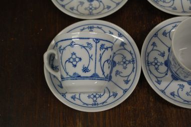 (n-4048) Kahla Original Blau Saks õlelillemustriga kohvitassid-taldrikud, 4tk