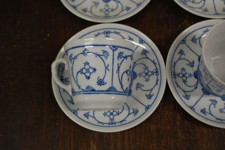 (n-4048) Kahla Original Blau Saks õlelillemustriga kohvitassid-taldrikud, 4tk