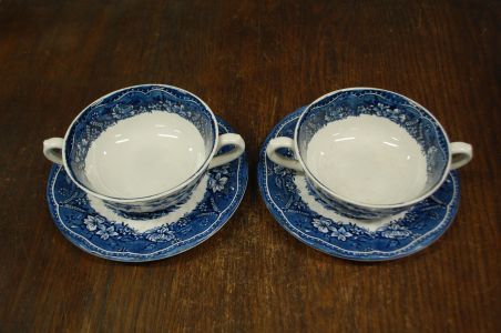 (n-4147) Staffordshire Barrats, Old Castle, puljongitassid-taldrikud, 2tk