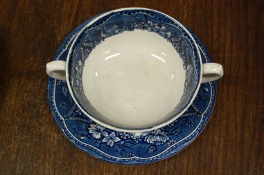 (n-4147) Staffordshire Barrats, Old Castle, puljongitassid-taldrikud, 2tk