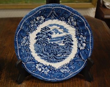 (n-4147) Staffordshire Barrats, Old Castle, puljongitassid-taldrikud, 2tk